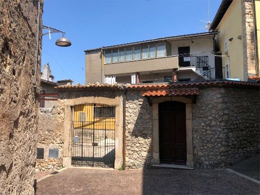 appartamento in vendita a Vico nel Lazio