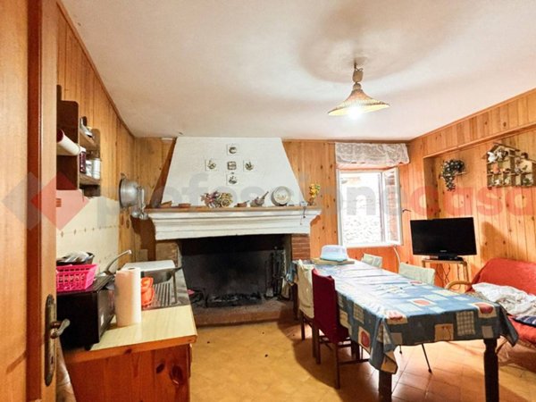 appartamento in vendita a Vico nel Lazio