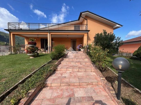 casa indipendente in vendita a Villa Latina