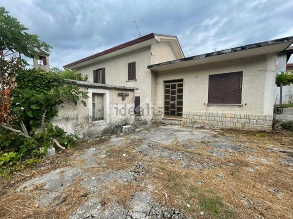 casa indipendente in vendita a Villa Latina