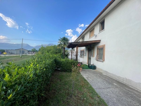 casa indipendente in vendita a Villa Latina