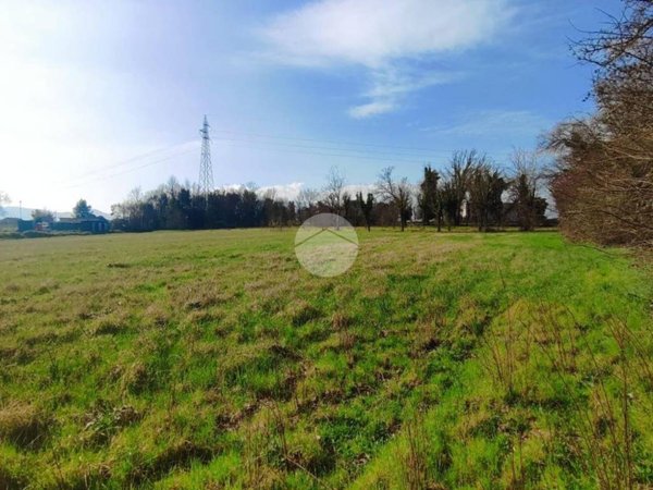 terreno agricolo in vendita a Villa Santa Lucia
