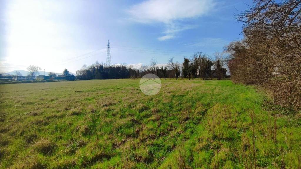 terreno agricolo in vendita a Villa Santa Lucia