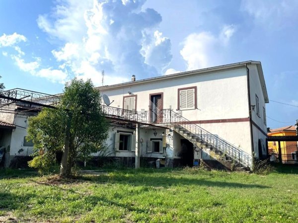 casa indipendente in vendita a Villa Santa Lucia