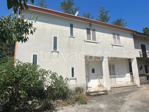 casa indipendente in vendita a Villa Santa Lucia