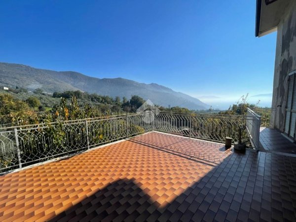 casa indipendente in vendita a Villa Santa Lucia