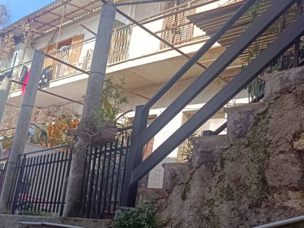 casa indipendente in vendita a Villa Santa Lucia