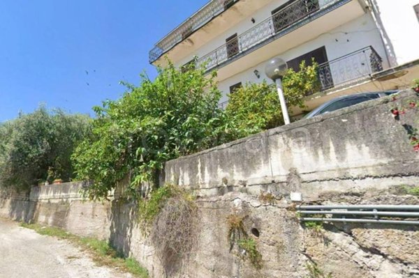 casa indipendente in vendita a Villa Santa Lucia