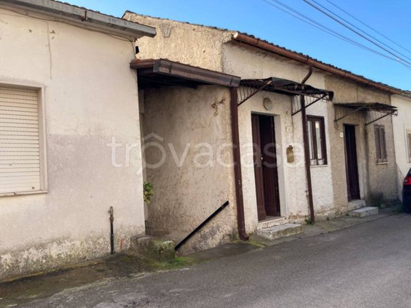 casa indipendente in vendita a Villa Santa Lucia