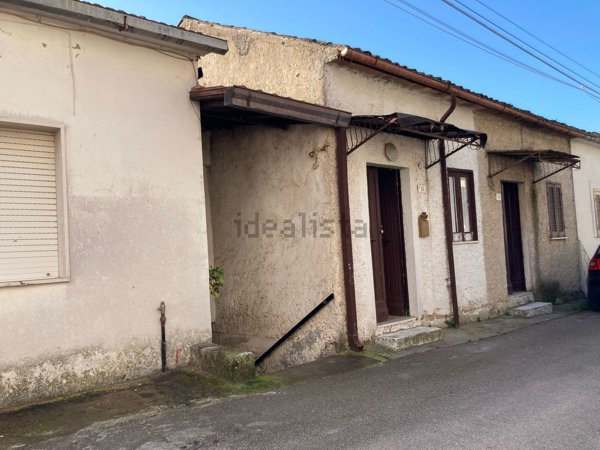 casa indipendente in vendita a Villa Santa Lucia