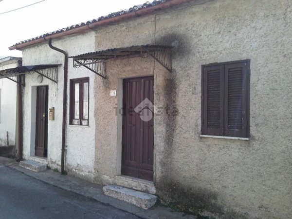 casa indipendente in vendita a Villa Santa Lucia