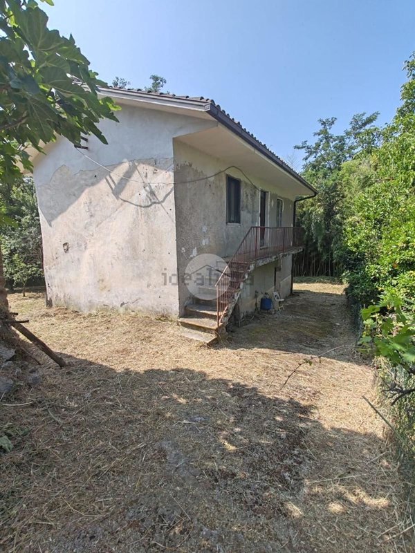 casa indipendente in vendita a Villa Santo Stefano