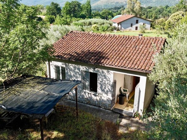 casa indipendente in vendita a Villa Santo Stefano