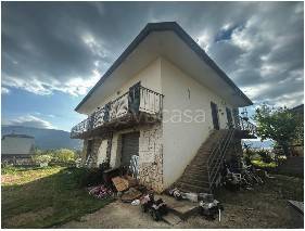 casa indipendente in vendita a Villa Santo Stefano