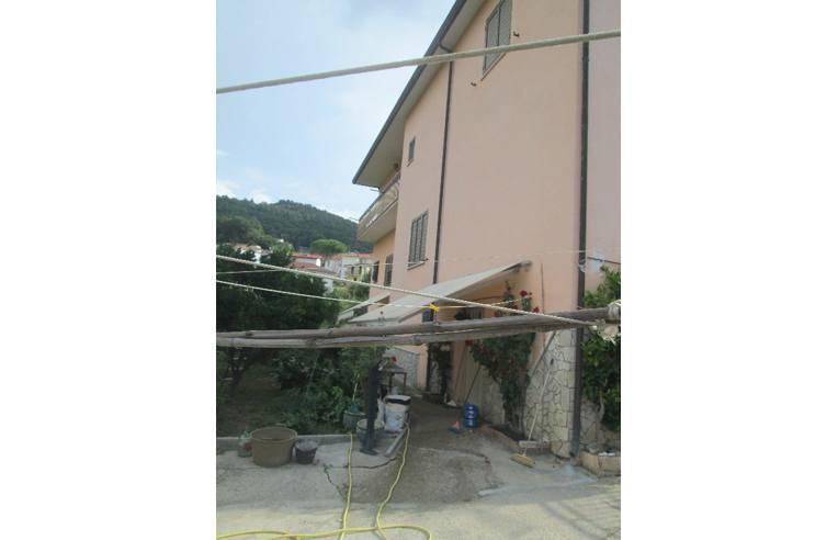 casa indipendente in vendita ad Ailano