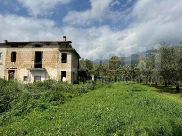 casa indipendente in vendita ad Alife in zona Vergini