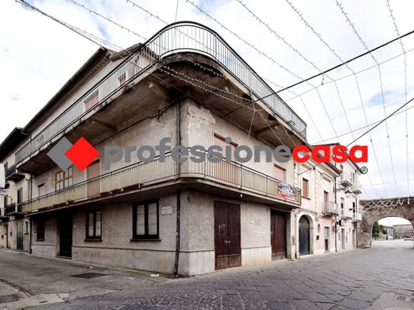 casa indipendente in vendita ad Alife in zona Marmaruolo