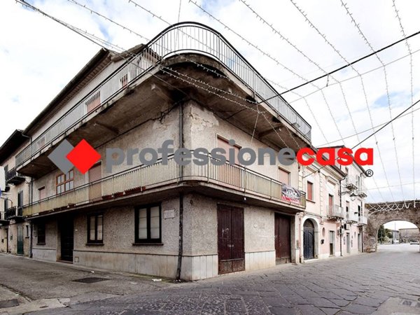 casa indipendente in vendita ad Alife in zona Marmaruolo