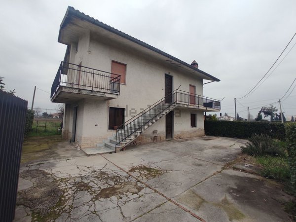 casa indipendente in vendita ad Alife