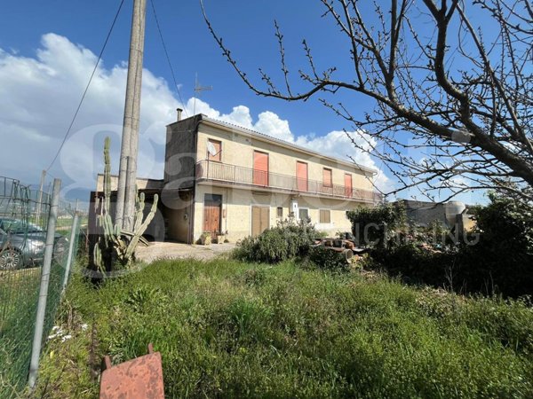 casa indipendente in vendita ad Alife in zona Marmaruolo