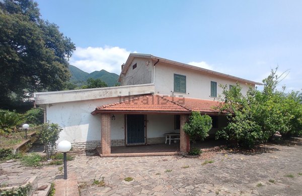 casa indipendente in vendita ad Alife