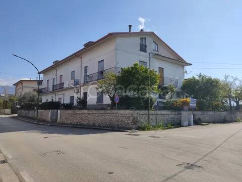 casa indipendente in vendita ad Alife in zona Pera