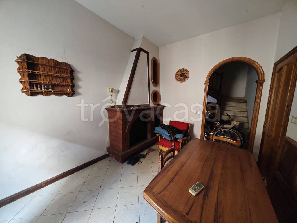 casa indipendente in vendita ad Alife in zona Marmaruolo