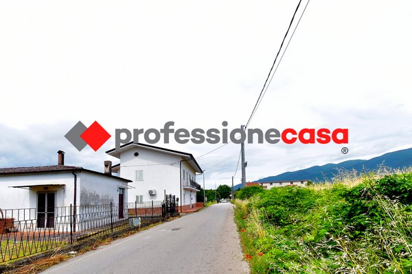 casa indipendente in vendita ad Alife in zona Pera