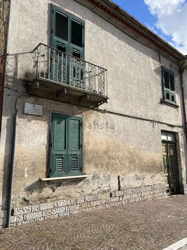 esavano in vendita ad Alvignano