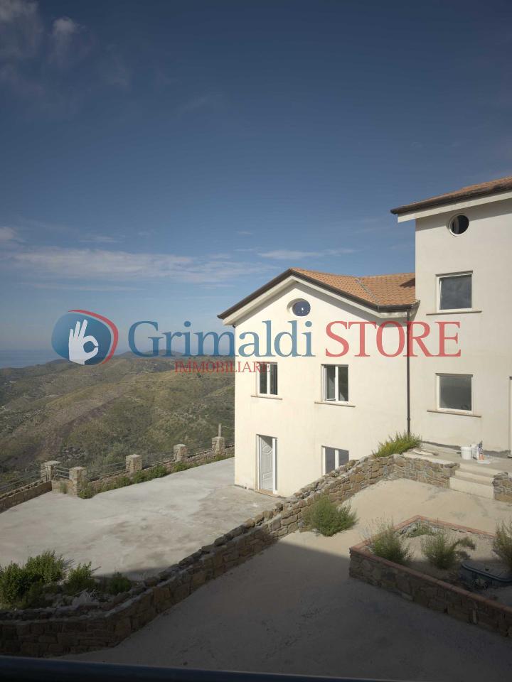 casa indipendente in vendita ad Alvignano in zona San Mauro