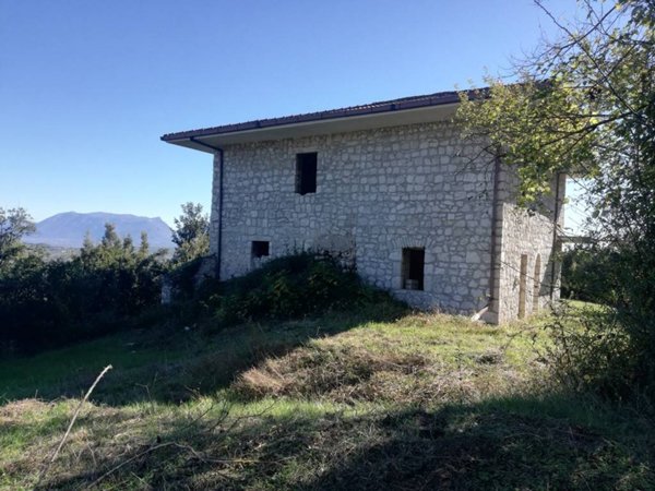 casa indipendente in vendita ad Alvignano