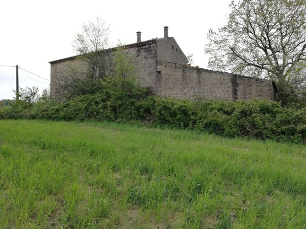 quadrivano in vendita ad Alvignano