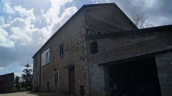 pentavano in vendita ad Alvignano