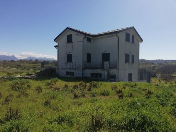 casa indipendente in vendita ad Alvignano