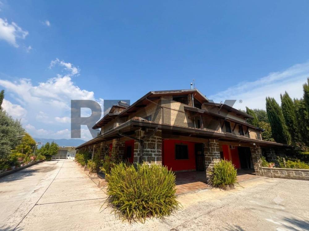 casa indipendente in vendita ad Alvignano in zona San Nicola