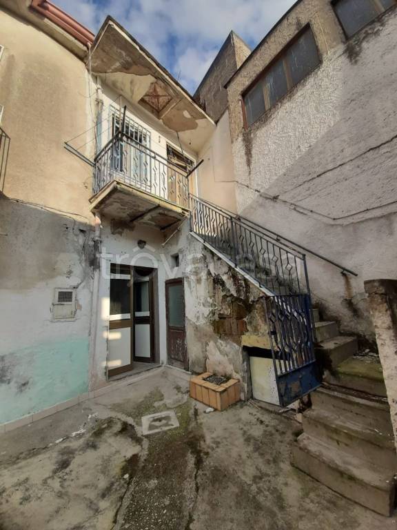 casa indipendente in vendita ad Arienzo