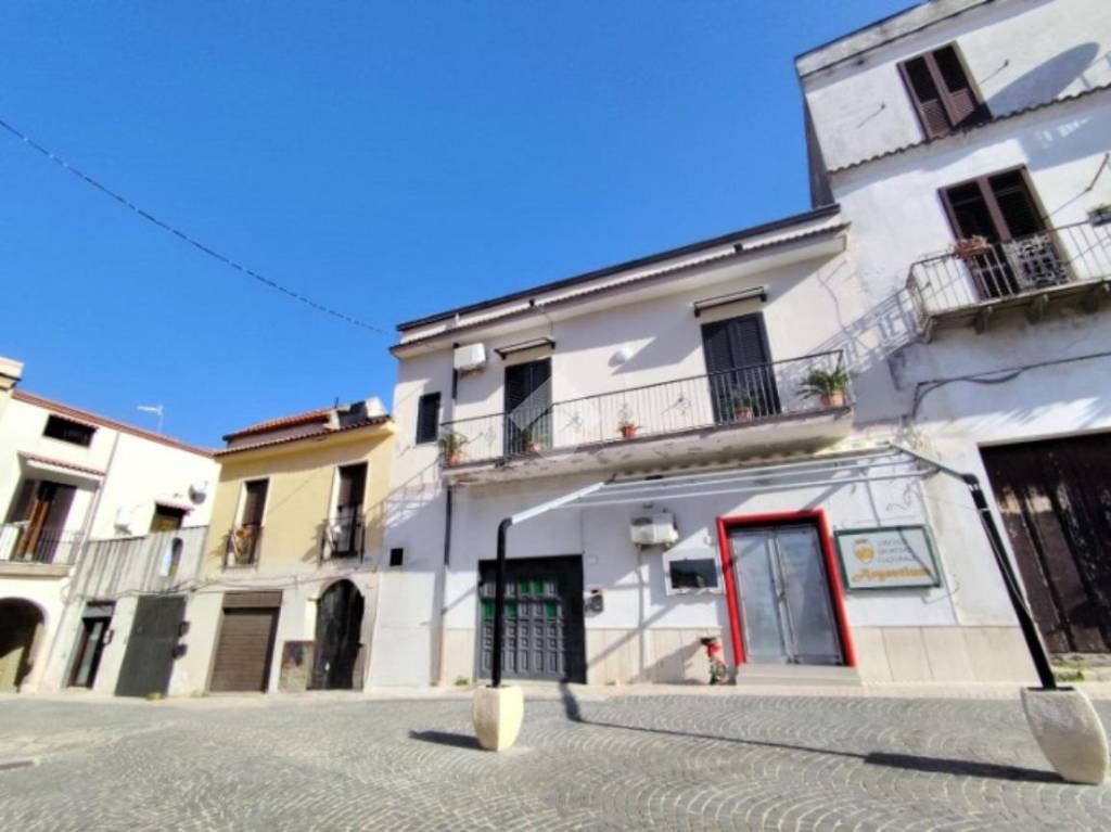 casa indipendente in vendita ad Arienzo