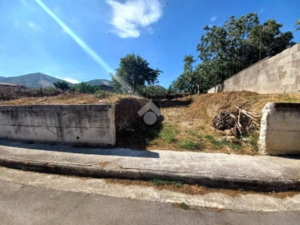 casa indipendente in vendita ad Arienzo