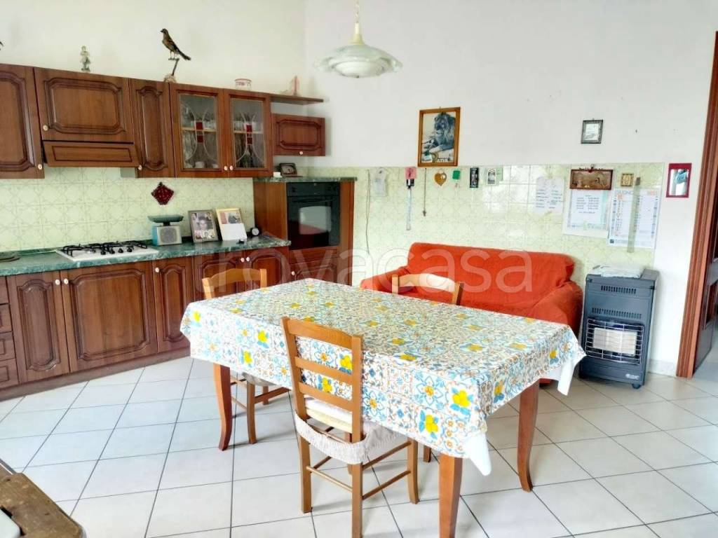 casa indipendente in vendita ad Arienzo