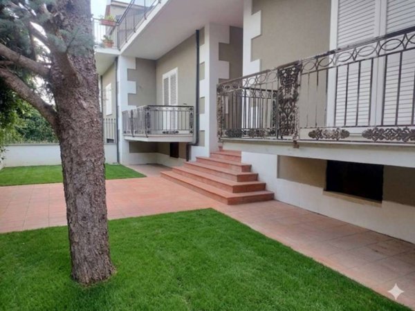 casa indipendente in vendita ad Arienzo