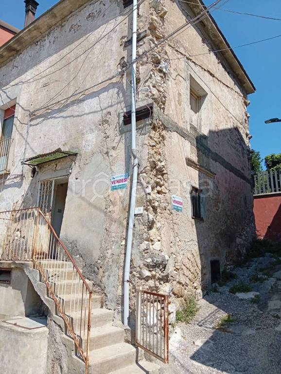 casa indipendente in vendita ad Arienzo