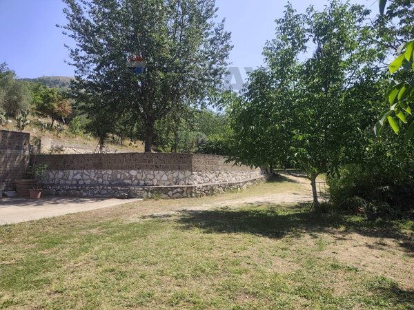 casa indipendente in vendita ad Arienzo in zona Costa