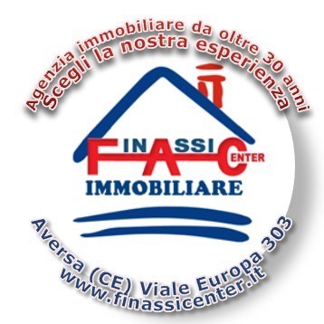 casa indipendente in vendita ad Aversa in zona Centro Città