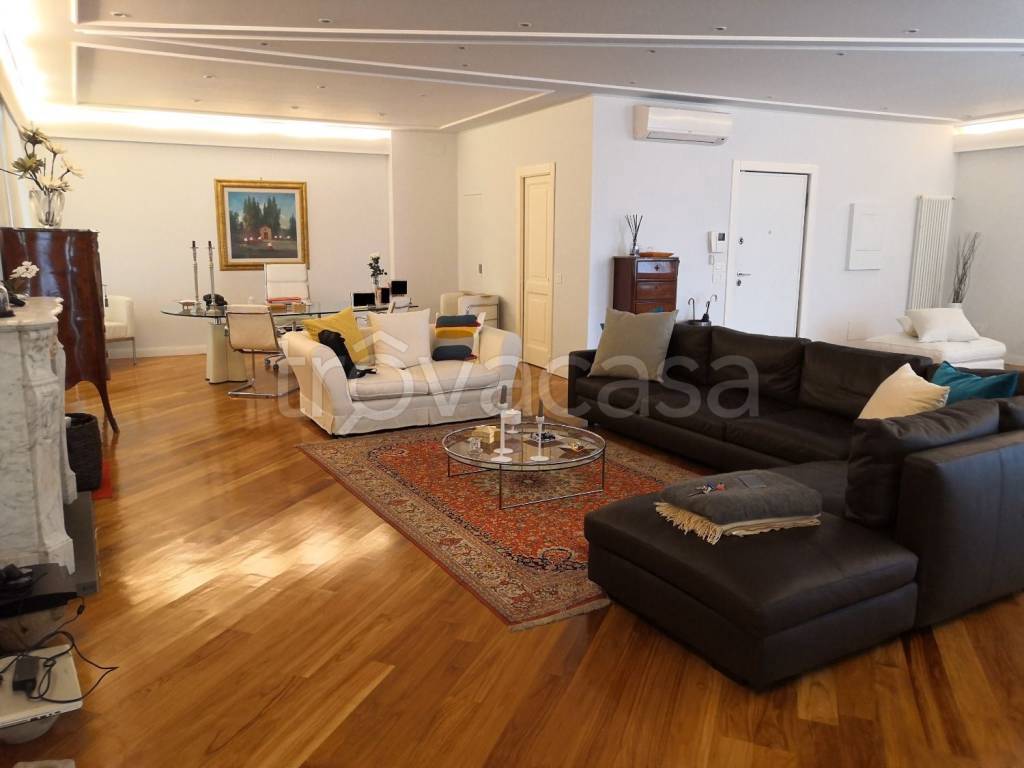 appartamento in vendita ad Aversa in zona Centro Città