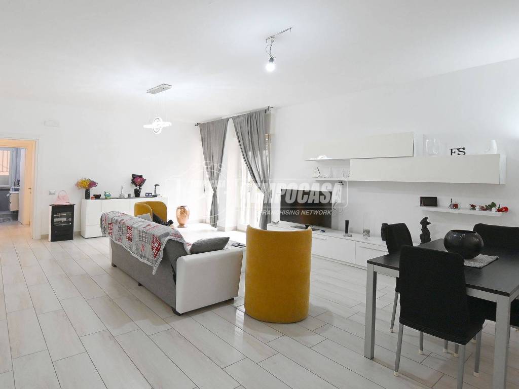 appartamento in vendita ad Aversa in zona Centro Città