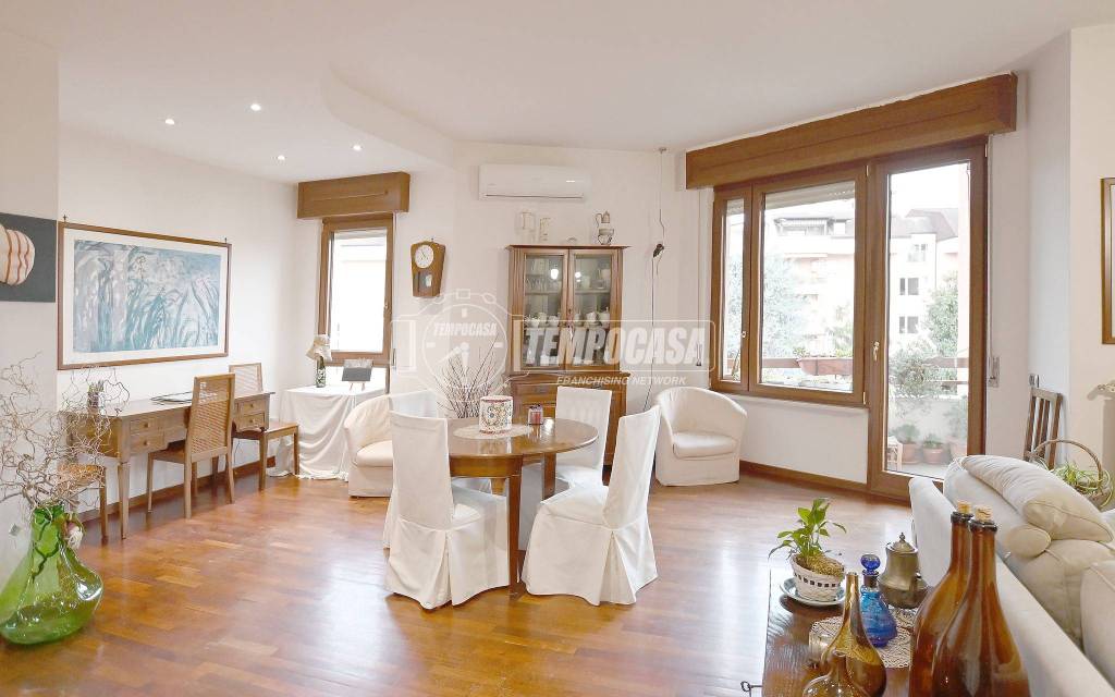 appartamento in vendita ad Aversa