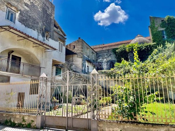 appartamento in vendita ad Aversa in zona Centro Città