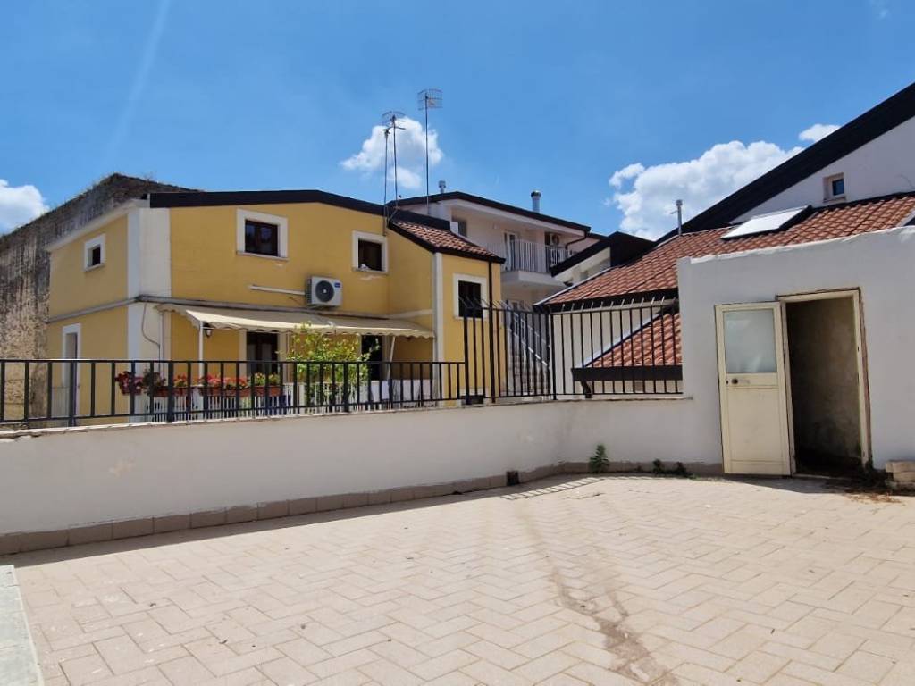 appartamento in vendita ad Aversa in zona Centro Città