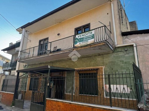 casa indipendente in vendita ad Aversa
