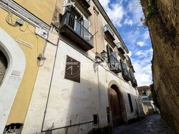 appartamento in vendita ad Aversa